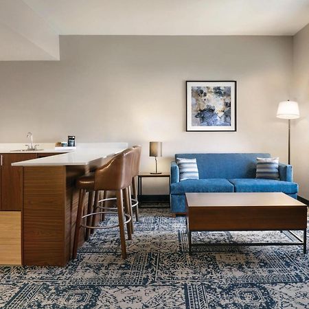 Four Points By Sheraton Raleigh Arena Екстериор снимка