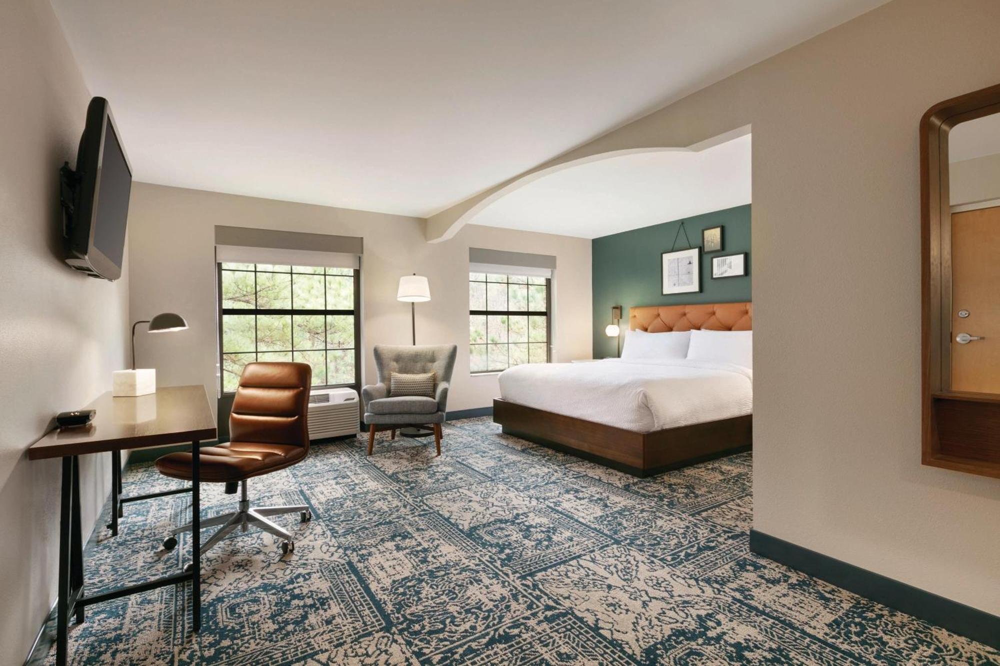 Four Points By Sheraton Raleigh Arena Екстериор снимка