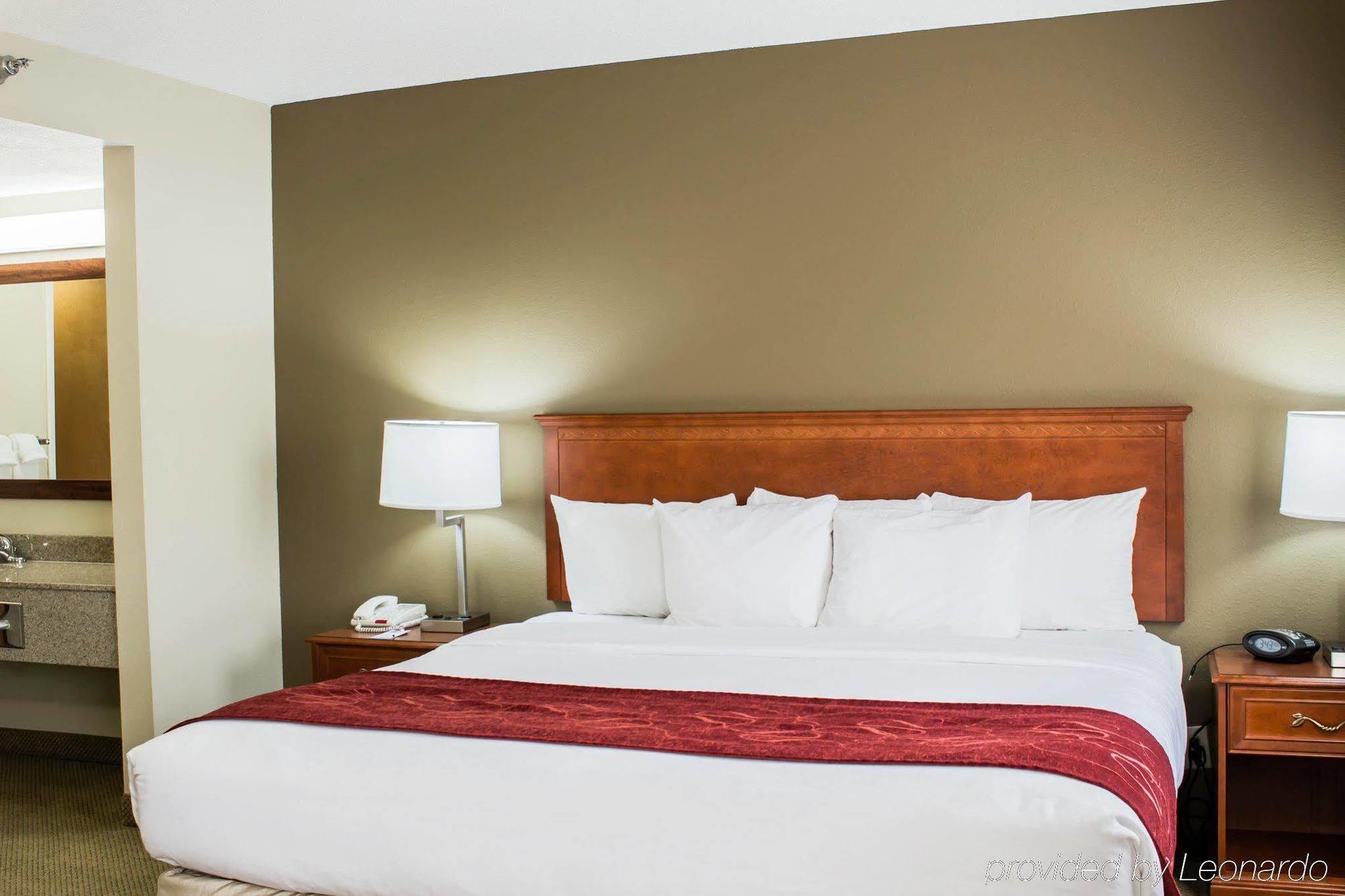 Four Points By Sheraton Raleigh Arena Екстериор снимка