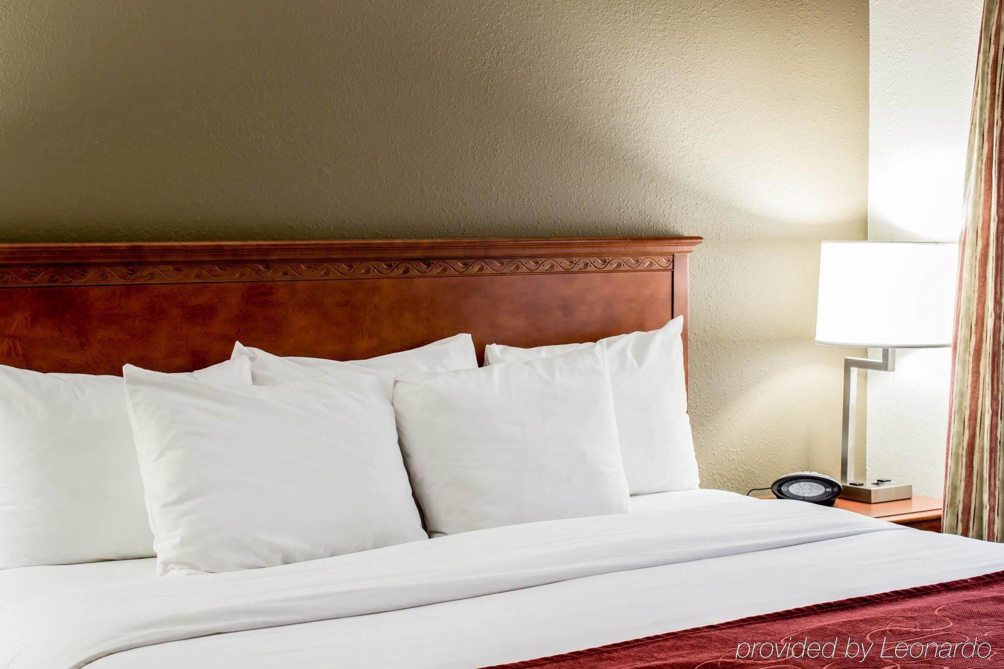 Four Points By Sheraton Raleigh Arena Екстериор снимка